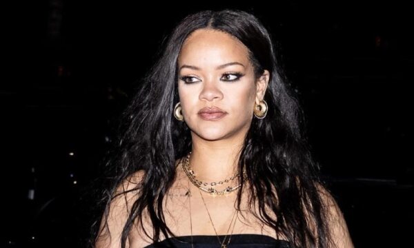 Rihanna: Έκοψε τα μαλλιά της σε ένα 90’s lob που είναι ιδανικό αν θέλεις την πιο stylish αλλαγή