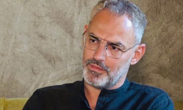 Ξεσπά ο Νίκος Συρίγος: «Στην Ελλάδα αν είσαι γυναίκα, έπαιξες κι έχασες, συγγνώμη κορίτσια…»