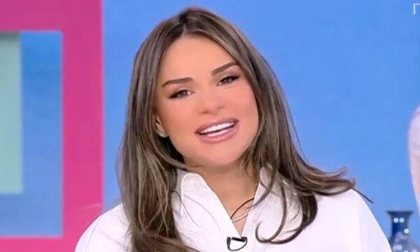 Ελένη Τσολάκη: Αποκάλυψε on air το φύλο του μωρού που περιμένει