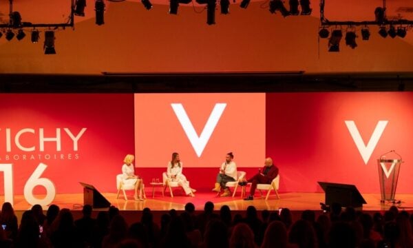 Red Wave Events: Η νέα εποχή στην αντιγήρανση με το νέο serum της Vichy