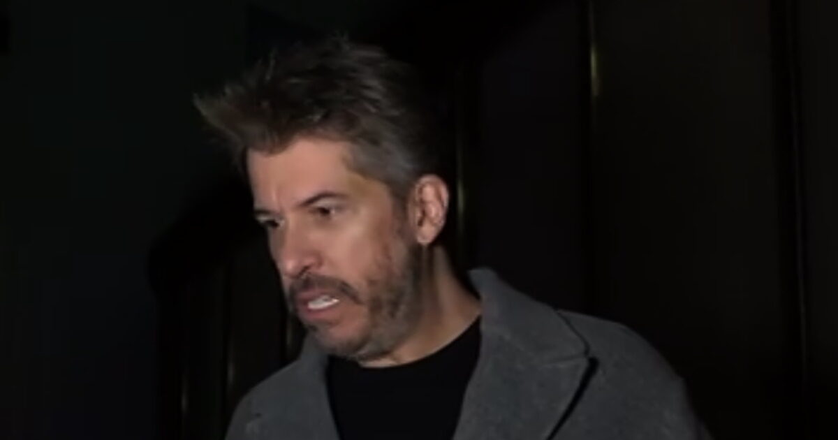 Χάρης Βαρθακούρης: Η πρώτη on camera αντίδραση – «Αδιαφορώ, σας το λέω πάρα πολύ τίμια – Δεν δίνω δεκάρα»