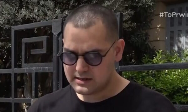 Χρήστος Κούγιας: Η απάντηση για τις σχέσεις με τη μητέρα του Εύη Βατίδου, τα αρνητικά σχόλια για το πένθος και η Ρούλα Πισπιρίγκου