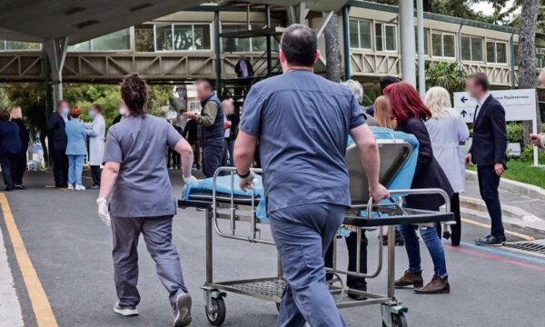 «Βραχιολάκι» ασφαλείας εφαρμόζεται στα επείγοντα Ευαγγελισμού και Αγίας Όλγας