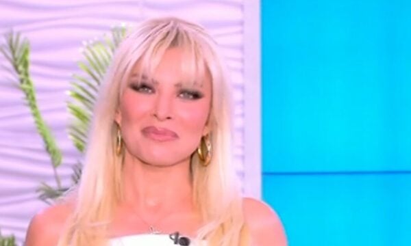 Η Κατερίνα Καινούργιου στους συνεργάτες της: «Ρωτήστε τη  Barkingwell για να ξέρω κι εγώ»