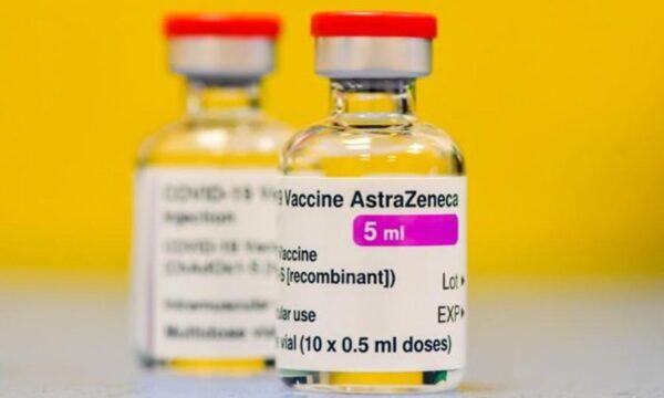 Ιστορική απόφαση για εμβολιασμό με AstraZeneca: 50.000 ευρώ αποζημίωση για παρενέργεια στην Ελλάδα