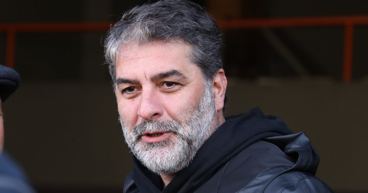 Βασίλης Μπισμπίκης: Αποκαλύφθηκε σπάνιο ενσταντανέ του ηθοποιού με μακριά μαλλιά στα 28 του