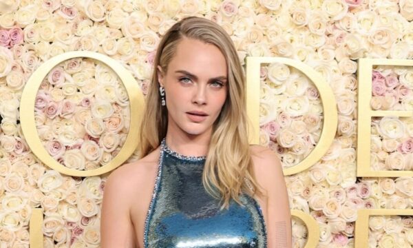 Cara Delevingne: Αποκαλύπτει το μυστικό μακιγιάζ που απογειώνει κάθε εμφάνιση