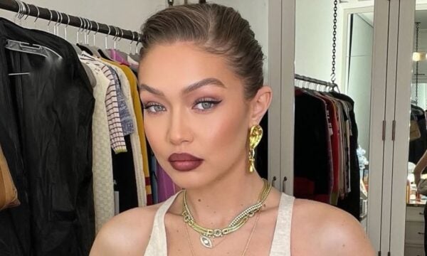 Gigi Hadid: Εντυπωσίασε με ματ ombre χείλη στο πάρτυ γενεθλίων της