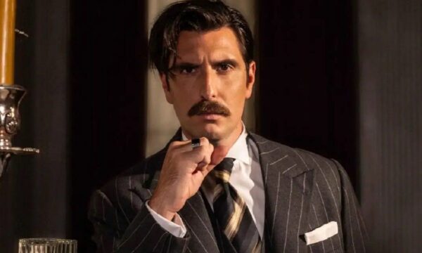Grand hotel: Ο Ρήγας εκποιεί το ξενοδοχείο για να σωθεί