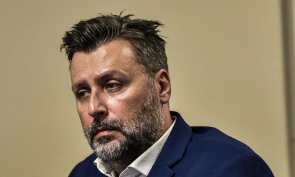 Γιάννης Καλλιάνος: Συγκλονίζει η εξομολόγηση για τον έναν χρόνο από την απώλεια του πατέρα του – «Η ψυχή μου ήταν μαύρη»
