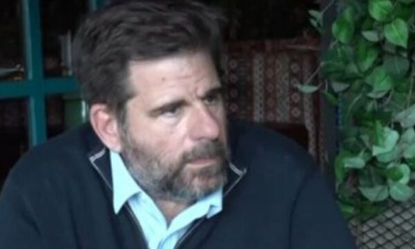 Δημήτρης Κοτταρίδης: Η συγκινητική εξομολόγηση για την δύο ετών κόρη του – «Είμαι πολύ πιο ήρεμος μπαμπάς – Αναγεννιέσαι μέσα από αυτό»