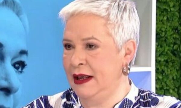 Μελίνα Κανά: Η δραματική στιγμή του εμφράγματος επί σκηνής – «Ένιωθα ότι πεθαίνω, ότι δεν θα ξαναβγώ»