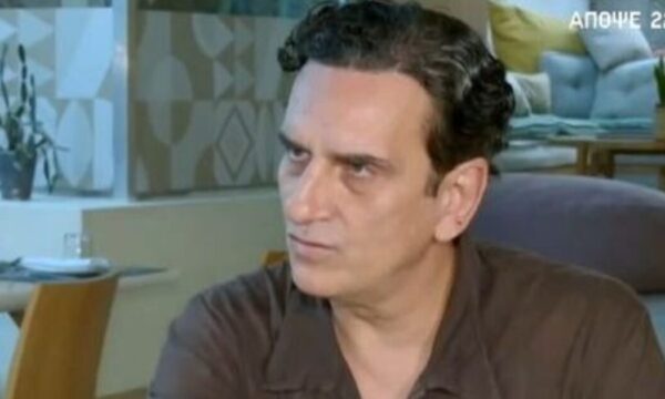 Νίκος Ψαράς: «Με βαραίνει αφόρητα που λόγω καριέρας δεν απόλαυσα τους γονείς μου όσο λαχταρούσα»