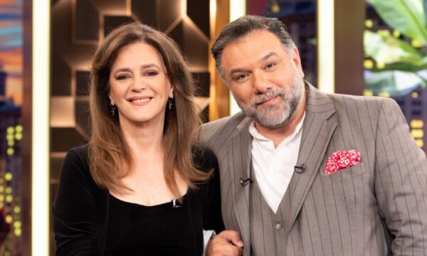 The 2Night Show: Η Μαρίνα Ψάλτη αποκαλύπτεται απόψε στον Γρηγόρη Αρναούτογλου