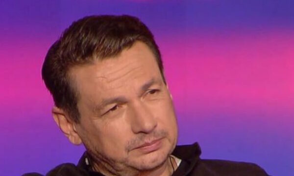 Σταύρος Νικολαΐδης: «Όταν αποκάλυψα στον πατέρα μου την κακοποίηση από φίλο του μου απάντησε “ευχαριστώ που με ρεζίλεψες”»