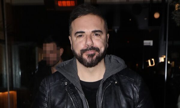 O Τριαντάφυλλος αποκαλύπτει για την διάρρηξη: «Είδα δύο με κουκούλες, άναψα τα φώτα και εξαφανίστηκαν»