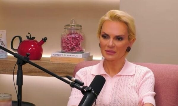 Έλενα Χριστοπούλου: «Δεν μου λείπει κανείς, όσους αγαπώ τους έχω δίπλα μου» – Η αλήθεια πίσω από την απόφαση να μην κάνει παιδιά