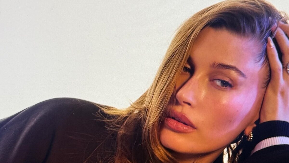 Επιτέλους! H Hailey Bieber κατακτά τα Sephora!