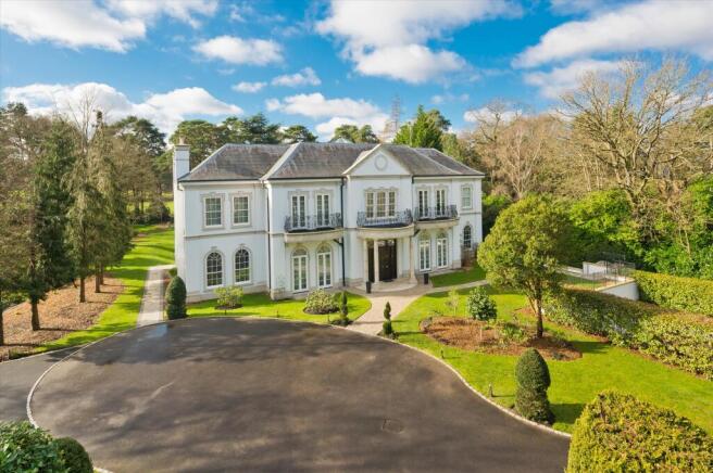 Σπίτι στην περιοχή Cavendish Road Elmbridge Surrey KT13.