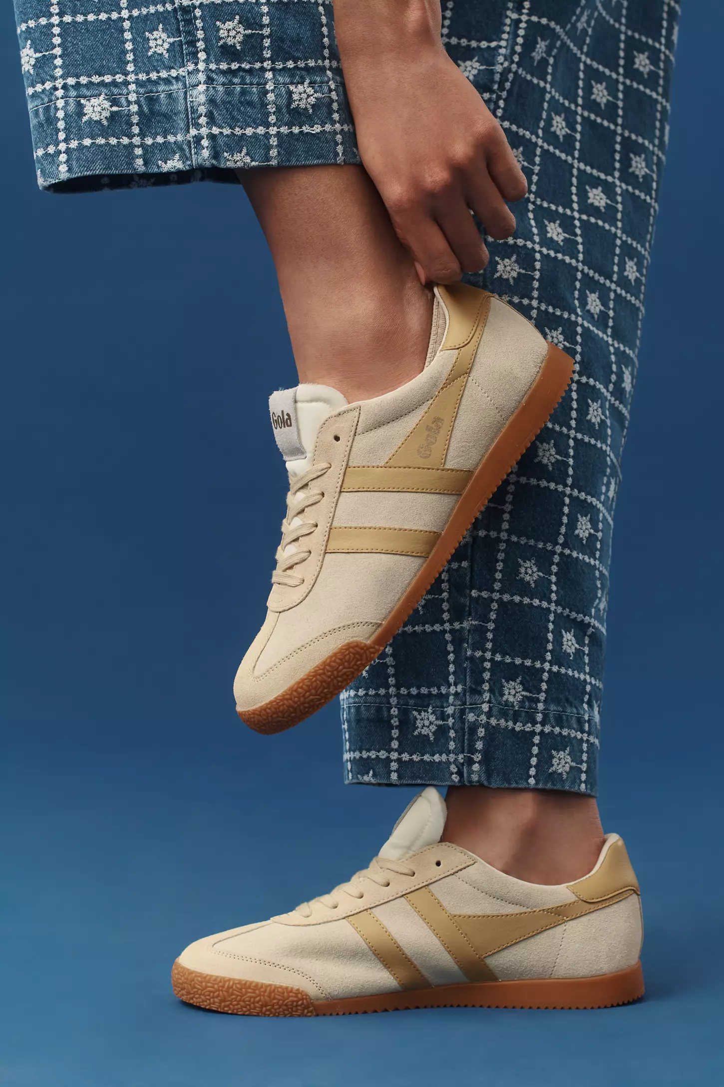 Sneakers σε παλ χρώμα