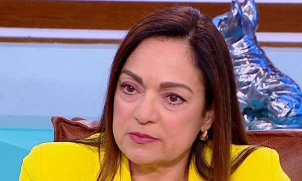 Ελένη Καρακάση: «Βρέθηκα σε αμήχανη θέση όταν αποκαλύφθηκε το θέμα της υιοθεσίας – Φοβήθηκα μήπως επηρεάσει αρνητικά τη διαδικασία»