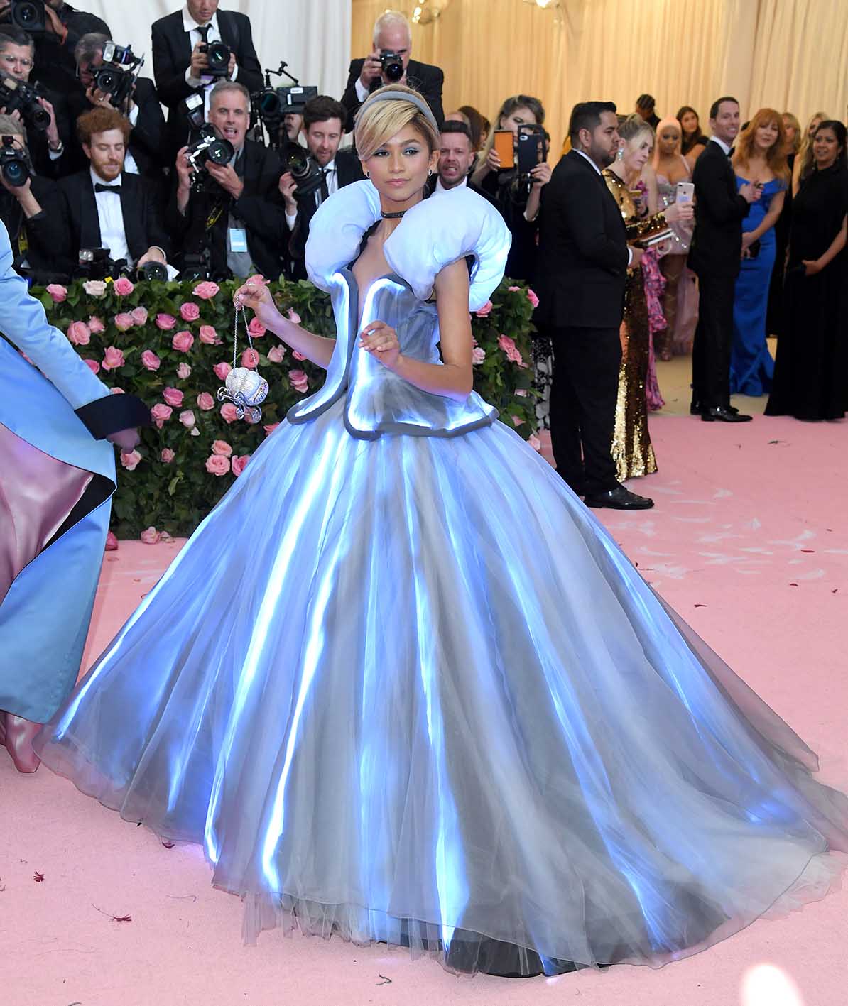 Η Zendaya φτάνει στο Met Gala 2019 που γιορτάζει το Camp: Notes on Fashion στο Μητροπολιτικό Μουσείο Τέχνης στις 6 Μαΐου 2019 στη Νέα Υόρκη.