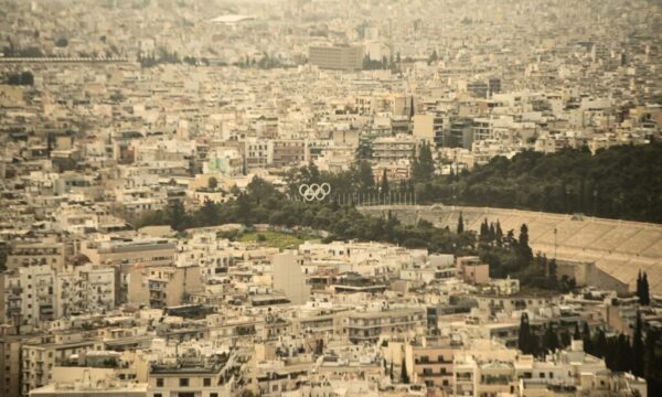 Aφρικανική σκόνη: Επέλαση με επικίνδυνες συγκεντρώσεις σε όλη τη χώρα – Μέτρα προστασίας