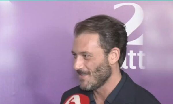 Αντίνοος Αλμπάνης σε δημοσιογράφο: «Έχετε πάει σε ωριλά πρόσφατα;»