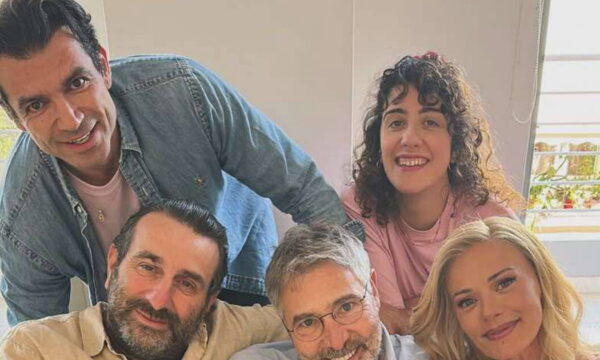 Θοδωρής Αθερίδης: Γιόρτασε τα 60α γενέθλιά του με τη Ζέτα Μακρυπούλια στο πλευρό του