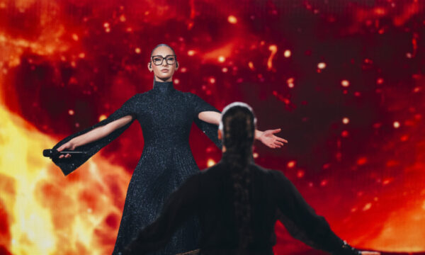Eurovision 2025 – Klavdia: Αποκαλύφθηκε το μυστικό τρικ στη σκηνή με την εντυπωσιακή αλλαγή φορέματος