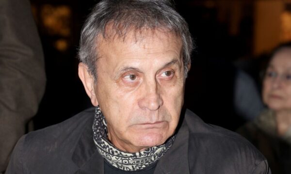 Γιώργος Νταλάρας: «Απέφυγα τις ουσίες επειδή ο πατέρας μου προειδοποίησε “δες τι κάνω και μην το μιμηθείς ποτέ”»