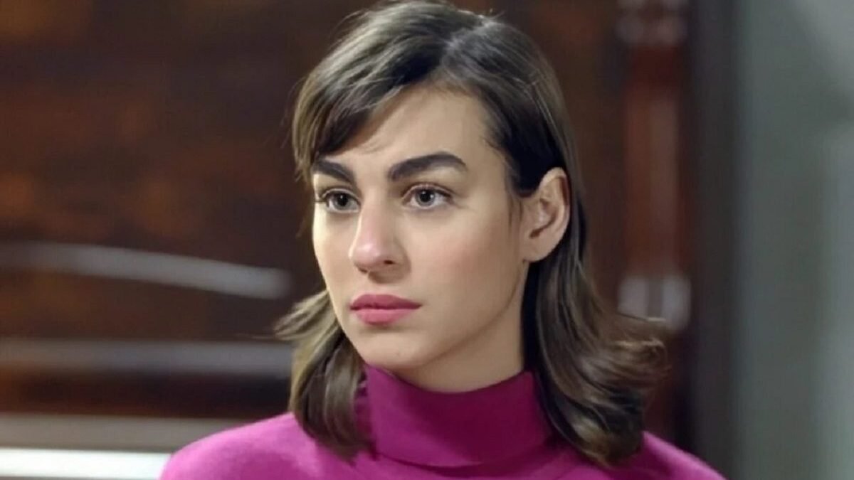 Ηλέκτρα: Η Νεφέλη πανικοβάλλεται μήπως αποκαλυφθεί το μυστικό της εγκυμοσύνης της