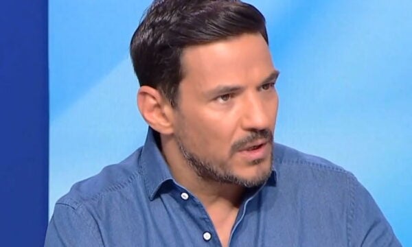 Κώστας Τσουρός για Δανάη Μπάρκα: «Εγώ δεν θα μπορούσα να το απολαύσω έτσι, αλλά ο καθένας διασκεδάζει όπως επιθυμεί»
