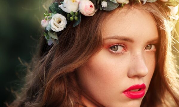 5 makeup μυστικά για να λάμπει η επιδερμίδα σου νεανική & φρέσκια όλη μέρα