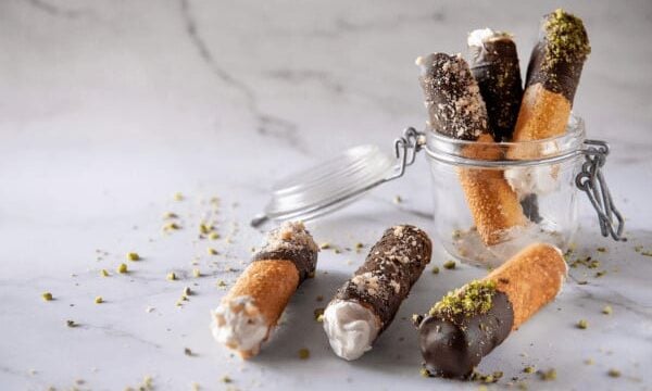Η Νεκταρία Κοκκινάκη μαγεύει με απίθανο παγωτό κανελόνια – Κι όμως γίνεται!