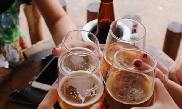 Ανησυχητική έξαρση θανάτων από καρκίνο που πυροδοτεί το αλκοόλ