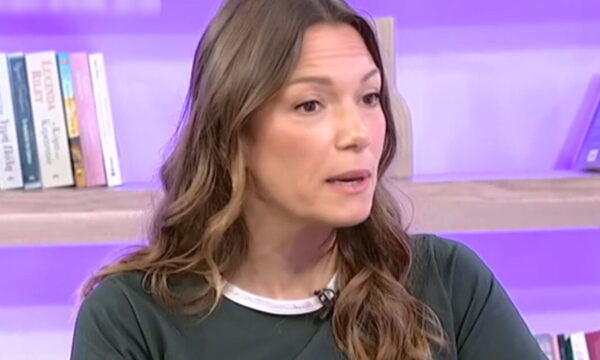 Βίκυ Καγιά: Η συγκλονιστική εξομολόγηση – «Με την απώλεια του πατέρα μου είναι σαν να “χάθηκε” η παιδική μου ηλικία»