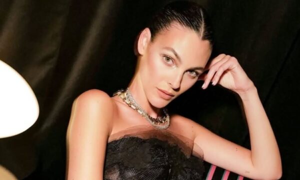 Το μαγευτικό “Clean Girl” μακιγιάζ της Vittoria Ceretti αποκαλύπτει μυστικά για αέρινα beauty looks