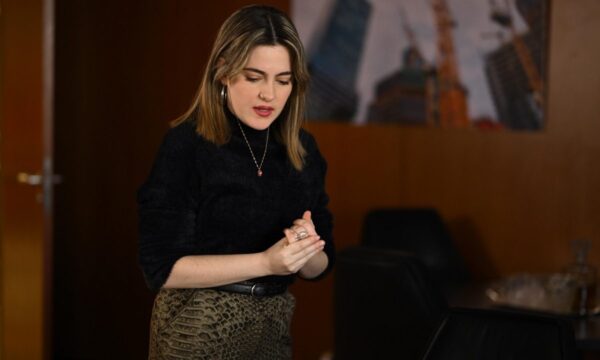 Ο τιμωρός: Η Μαρίνα συνειδητοποιεί πως όλα κρέμονται σε μια κλωστή έτοιμη να κοπεί