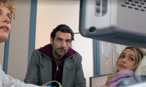 Παιχνίδια εκδίκησης: Η Μάγια φέρνει στον κόσμο κοριτσάκι