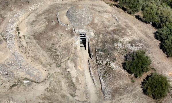 Αρχαιολογικός θησαυρός Περιστεριάς: Το άγνωστο στολίδι της δυτικής Πελοποννήσου