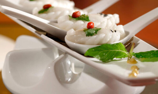 Dumpling γεμιστά με χτένια και γαρίδες