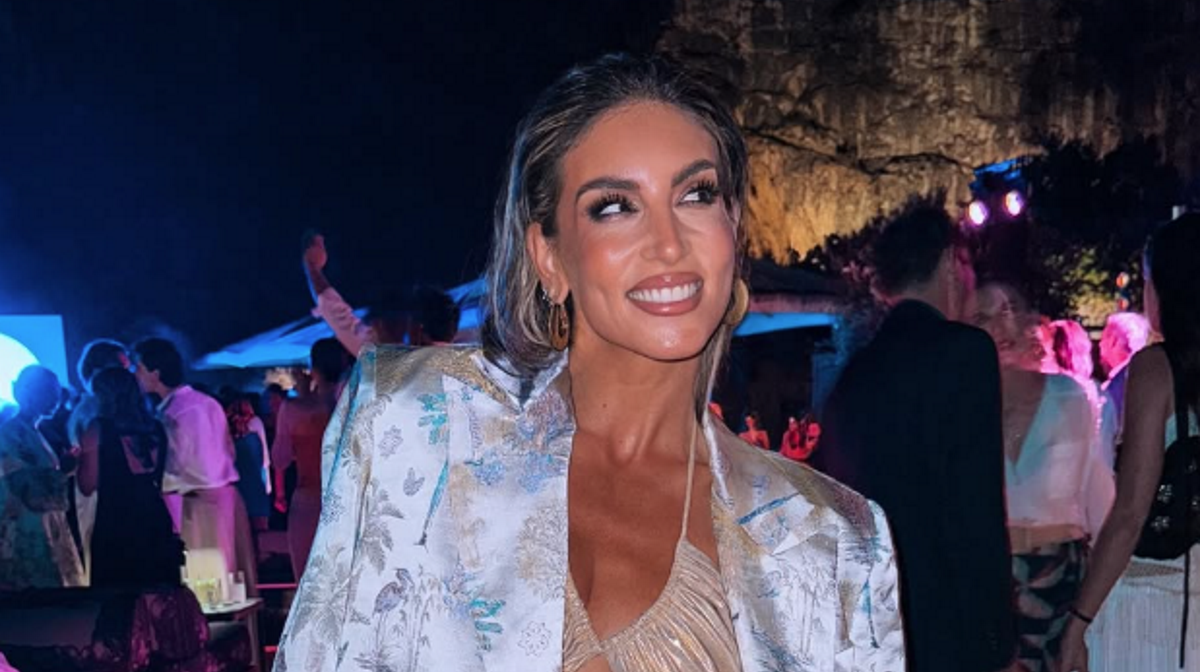 Αθηνά Οικονομάκου: Η εντυπωσιακή εμφάνιση που θα λατρέψετε να αντιγράψετε τώρα!