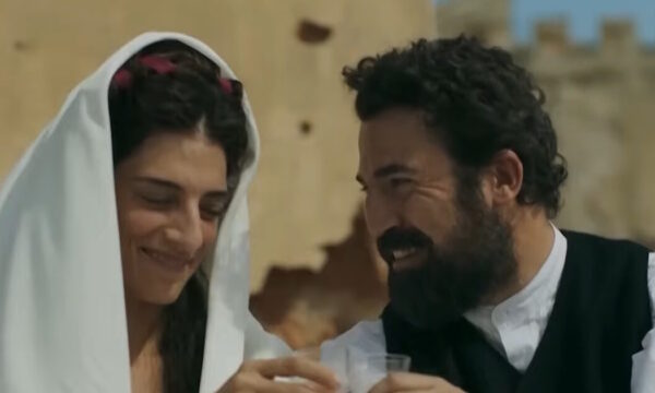 «Οι Αθώοι»: Εντυπωσιάζει το νέο δίλεπτο κινηματογραφικό τρέιλερ της επερχόμενης σειράς του Mega
