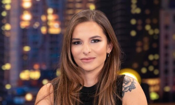 Εριέττα Κούρκουλου: Η συγκλονιστική έκκληση κατά της ενδοοικογενειακής βίας – «Μια θερμή παράκληση προς τους γιατρούς της χώρας μας»