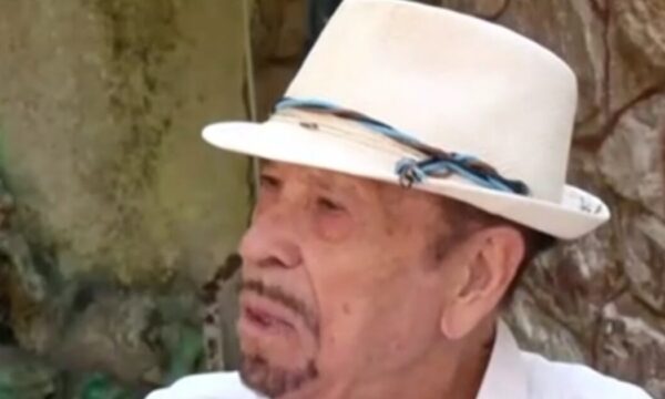 Φώτης Μεταξόπουλος: «Η σύντροφός μου είναι μισό αιώνα νεότερη, παραμένω ακμαίος σε όλα»