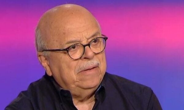 Γιάννης Ξανθούλης: «Τρελαινόμουν να αποκαλύπτω ότι είμαι υιοθετημένος, οι γονείς μου δεν πληγώθηκαν ποτέ»
