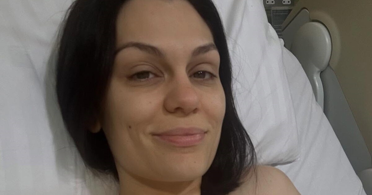 Jessie J: Υποβλήθηκε σε μαστεκτομή μετά τη σοκαριστική διάγνωση καρκίνου – Συγκλονιστικές φωτογραφίες και βίντεο από το νοσοκομείο