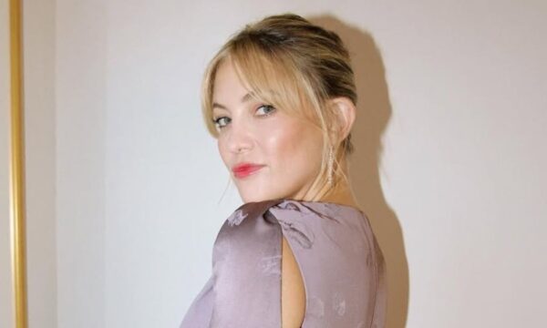 Kate Hudson: Αποκαλύπτει γιατί το φλογερό κόκκινο κοντό μανικιούρ παραμένει αξεπέραστο