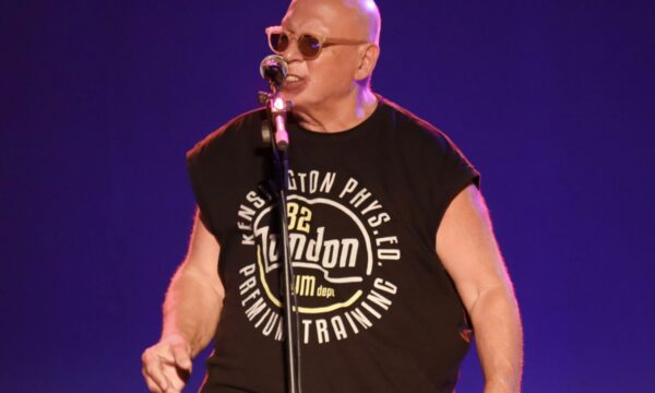 Λάκης Παπαδόπουλος: «Απεχθάνομαι τους Metallica, αρνούμαι να παρευρεθώ στη συναυλία τους»